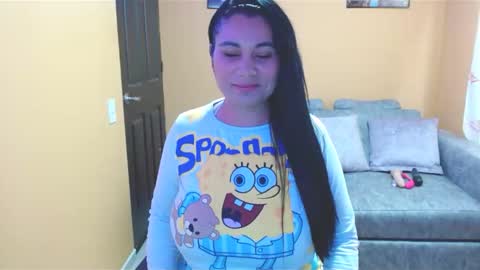 Snapshot of licy_klein chatting on 02-19-25, 08:10 Isa online show from 02-19-25, 08:10