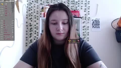 Snapshot of light_lunaa chatting on 01-31-25, 04:25 light_lunaa online show from 01-31-25, 04:25