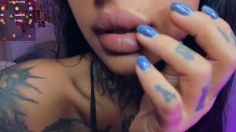 Snapshot of light_my_f1re chatting on 12-20-25, 06:09 Melissa online show from 12-20-25, 06:09