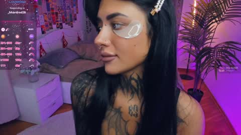 Snapshot of light_my_f1re chatting on 01-11-26, 06:07 Melissa online show from 01-11-26, 06:07