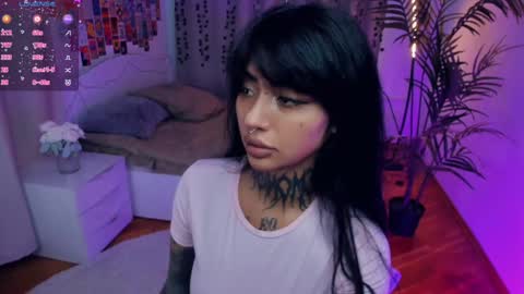 Snapshot of light_my_f1re chatting on 02-07-26, 06:06 Melissa online show from 02-07-26, 06:06