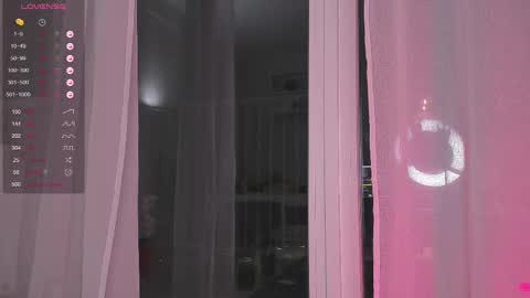 Snapshot of lightlove_iam chatting on 02-25-25, 04:10 Bembi online show from 02-25-25, 04:10