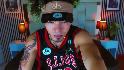 Snapshot of lihanjor_23 chatting on 11-27-25, 01:02 Lihan online show from 11-27-25, 01:02