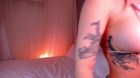 Lia Sweet online show from 01-15-25, 04:54