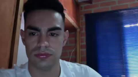 Snapshot of liiam_collins chatting on 11-23-25, 07:02 liiam online show from 11-23-25, 07:02