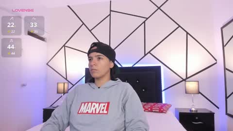 liiam_smith_ online show from 03-06-25, 11:47