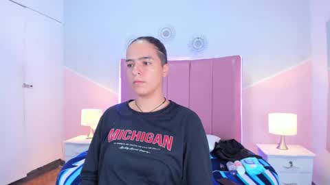 liiam_smith_ online show from 10-21-25, 12:39