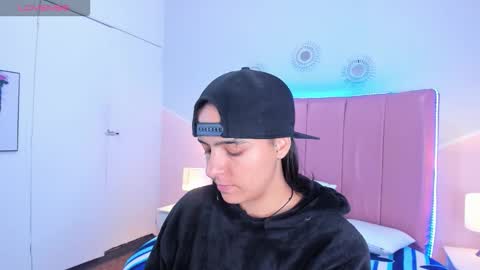 liiam_smith_ online show from 10-22-25, 12:27