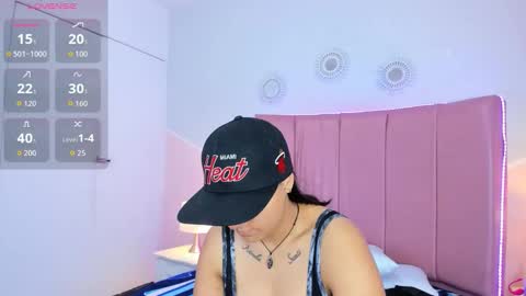 liiam_smith_ online show from 11-11-25, 01:22