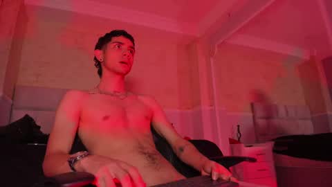 L I I A M online show from 02-18-25, 10:27