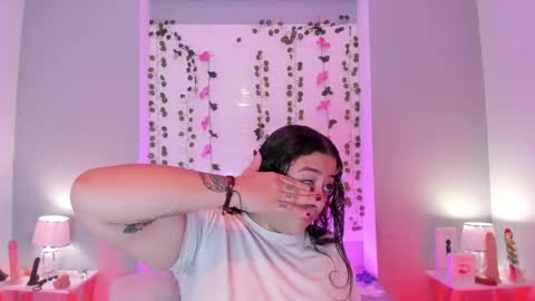         online show from 01-03-25, 11:57