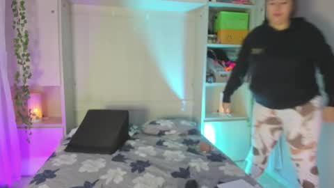 Snapshot of liiavega chatting on 02-09-26, 11:36 online show from 02-09-26, 11:36