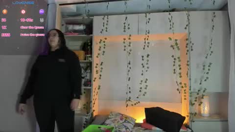 Snapshot of liiavega chatting on 02-24-26, 11:41 online show from 02-24-26, 11:41