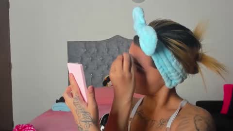 LiisaKiss online show from 01-11-25, 07:05