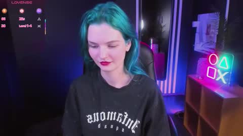 Snapshot of lika_sky chatting on 11-25-25, 03:56 lika_sky online show from 11-25-25, 03:56