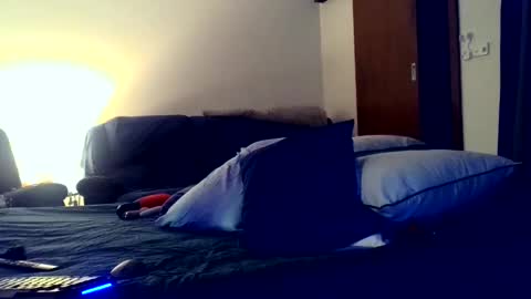 Snapshot of likthat121 chatting on 12-22-24, 01:00 likthat121 online show from 12-22-24, 01:00