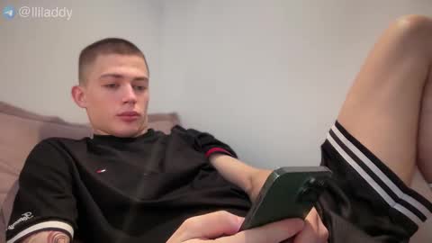 Snapshot of lil_addy chatting on 11-24-25, 11:32 Addy online show from 11-24-25, 11:32