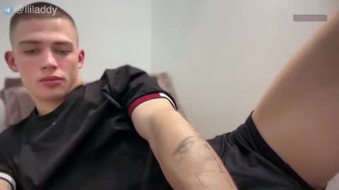 Snapshot of lil_addy chatting on 11-27-25, 06:32 Addy online show from 11-27-25, 06:32