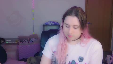 Lil Alison Heart online show from 12-11-24, 02:11