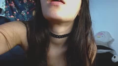 Snapshot of lil_angel7 chatting on 10-22-25, 07:24 lil angel7 online show from 10-22-25, 07:24