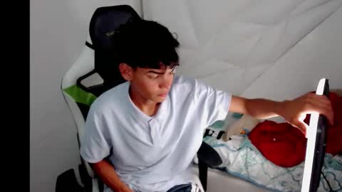 LIAM online show from 01-13-26, 03:34