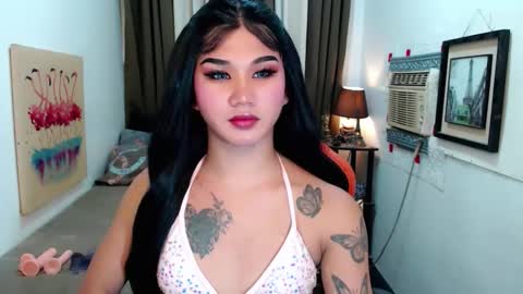LILY online show from 10-02-25, 04:03