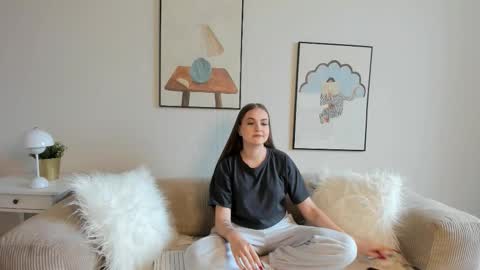 Emma online show from 10-04-25, 06:33