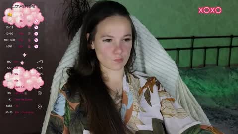 little moon online show from 11-12-25, 08:41