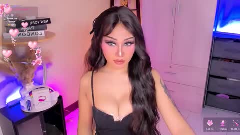 Snapshot of lil_m1ss_silly chatting on 09-16-25, 12:39 Miss Lily online show from 09-16-25, 12:39