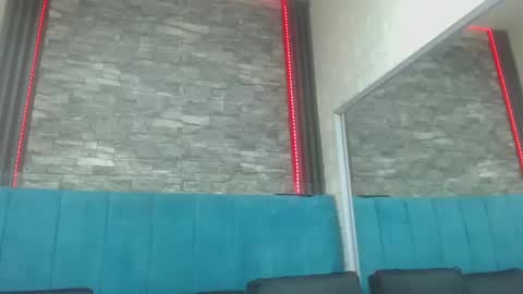 lil_rose2006 online show from 10-28-25, 12:52