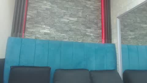 lil_rose2006 online show from 11-18-25, 03:16