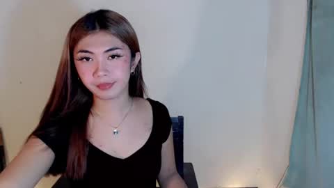 Snapshot of lil_tina_velvet chatting on 02-08-26, 12:30 online show from 02-08-26, 12:30