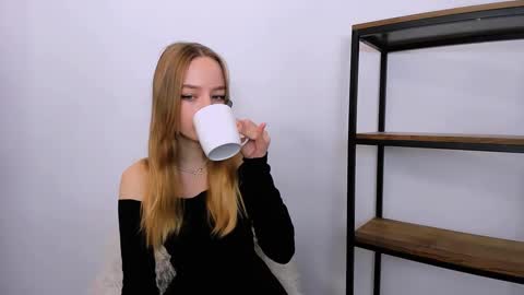 LiliaDesire online show from 12-02-24, 08:30