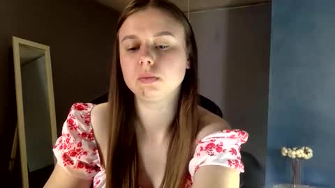 Lily online show from 09-22-25, 01:24