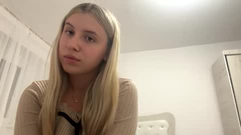 Lila online show from 10-07-25, 05:43
