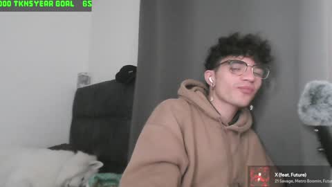 Snapshot of lilankore chatting on 01-26-25, 05:45 Yeh online show from 01-26-25, 05:45