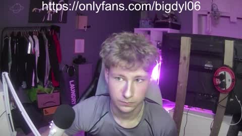 lildyl06 online show from 01-12-26, 08:52