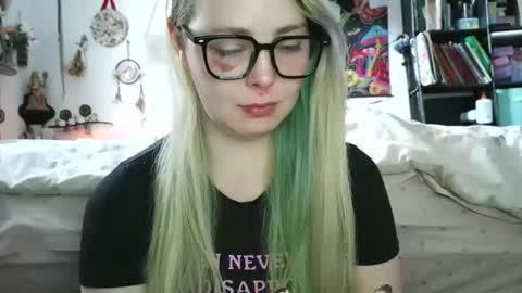 Snapshot of lilemmy1999 chatting on 01-21-25, 05:20 emily ryanson online show from 01-21-25, 05:20