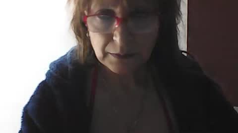 Snapshot of lilhy_mcfly chatting on 10-16-25, 06:42 lilieth online show from 10-16-25, 06:42