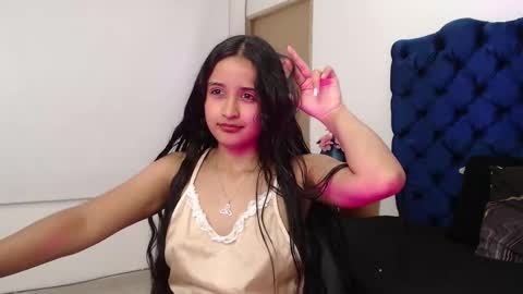 Snapshot of lili666_ chatting on 10-17-25, 03:20 Lili online show from 10-17-25, 03:20