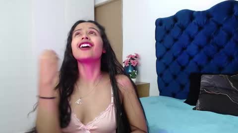 Snapshot of lili666_ chatting on 10-27-25, 03:21 Lili online show from 10-27-25, 03:21