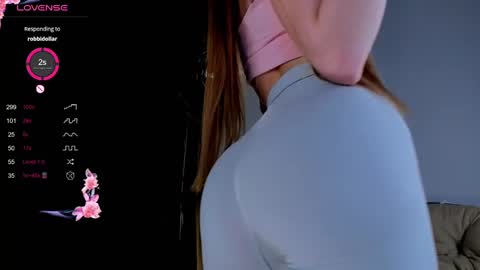 lili__roze_ online show from 03-07-25, 09:38