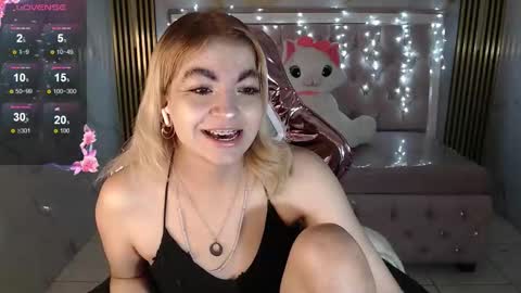 Lili online show from 10-01-25, 04:18