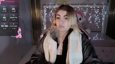 Lili online show from 11-08-25, 03:18