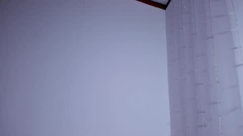 Lili online show from 10-17-25, 08:33