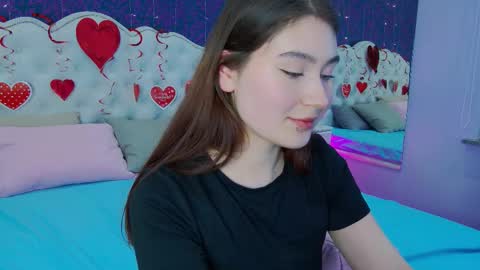 Snapshot of lili_luuu chatting on 02-11-25, 03:51 Lilu online show from 02-11-25, 03:51