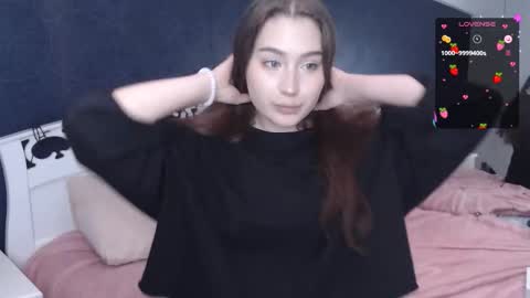 Snapshot of lili_luuu chatting on 10-01-25, 09:32 Lilu online show from 10-01-25, 09:32