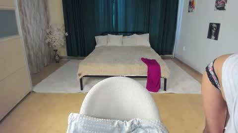 Lilia online show from 02-09-26, 09:24