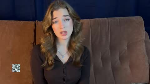 LilianLees online show from 10-06-25, 04:04