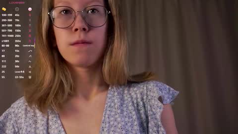 Lisa online show from 09-12-25, 07:14